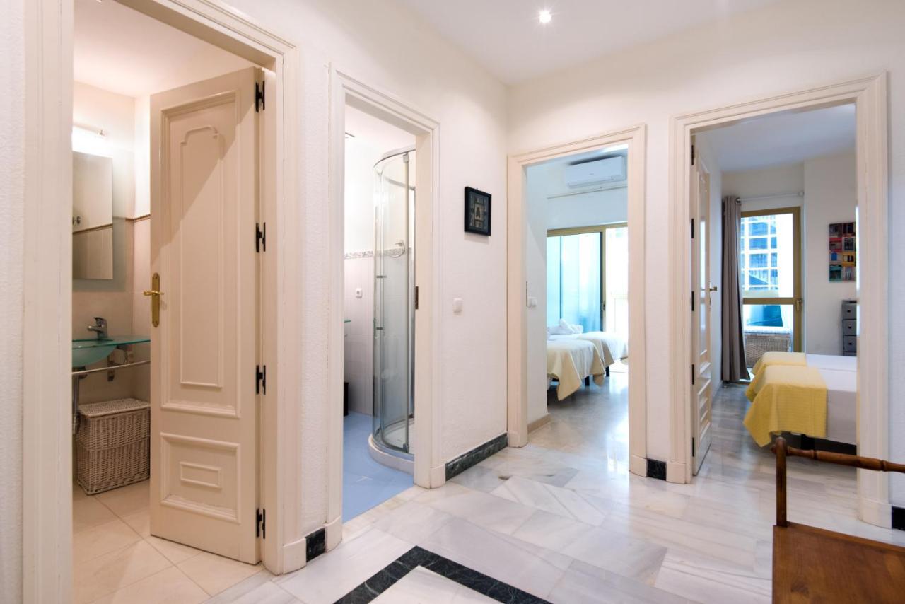 Rentandhomes Beachfront Marbella Center Exterior photo