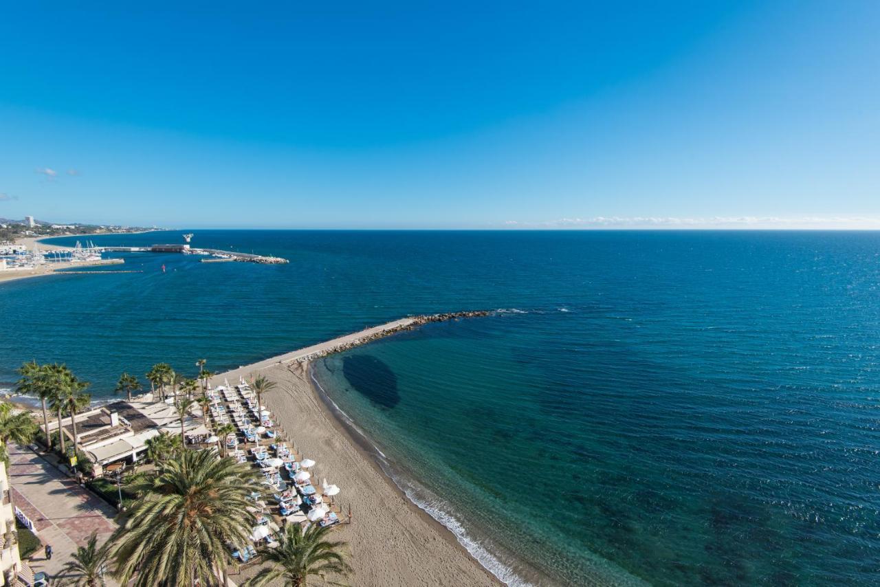 Rentandhomes Beachfront Marbella Center Exterior photo